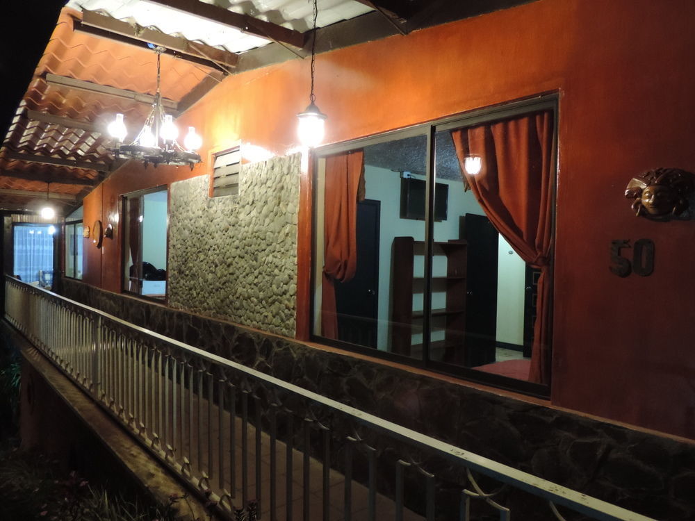 Hotel Jardines De Chamana Ulba Esterno foto